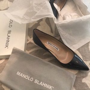 Manolo Blahnik 36.5 black patent BB never worn